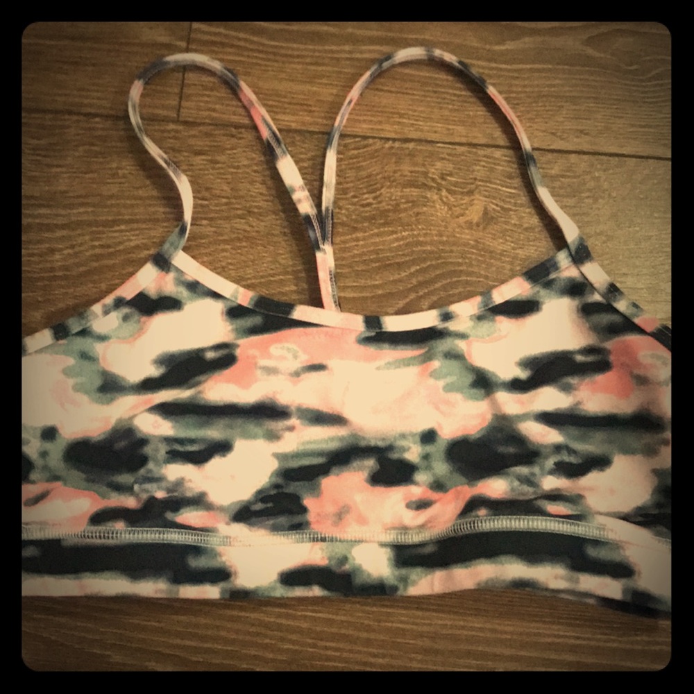 Lululemon sports bra